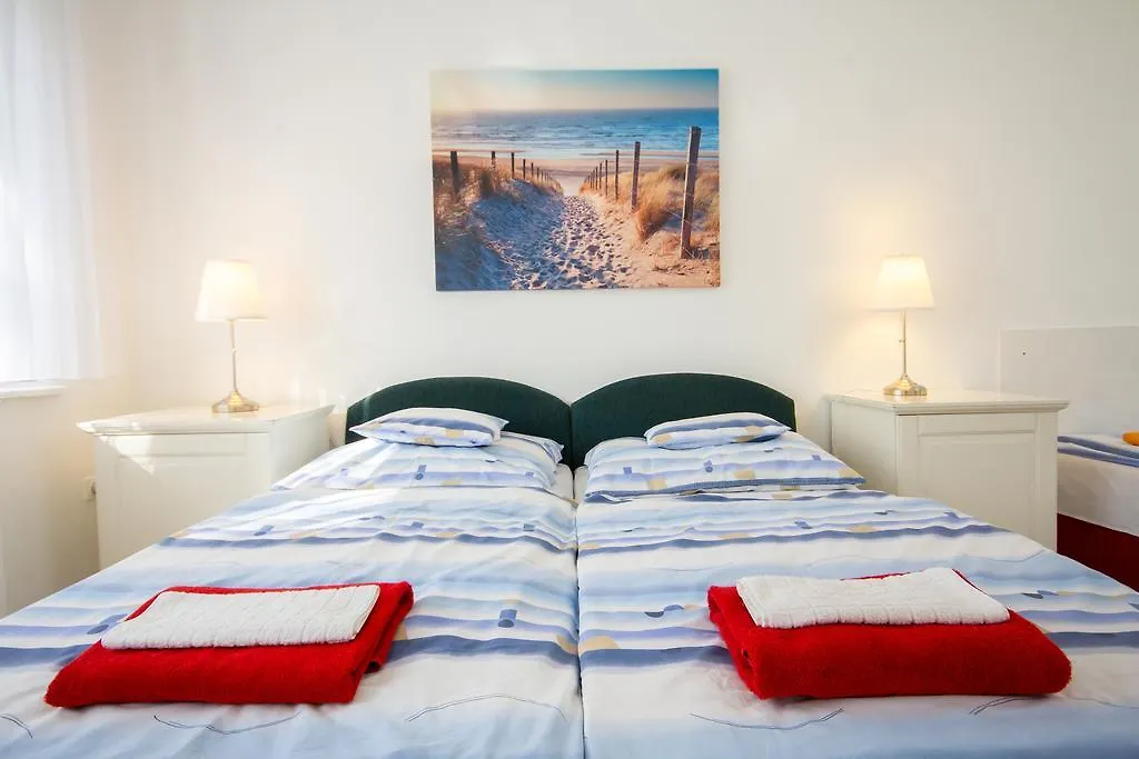 Andrassy Apartment With Inside Parking بودابست المجر